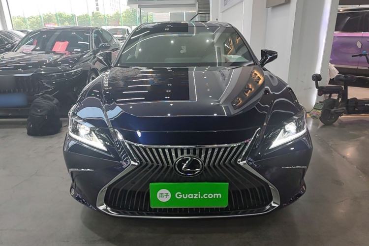 Used Lexus ES 2020 200 Excellence Edition Front