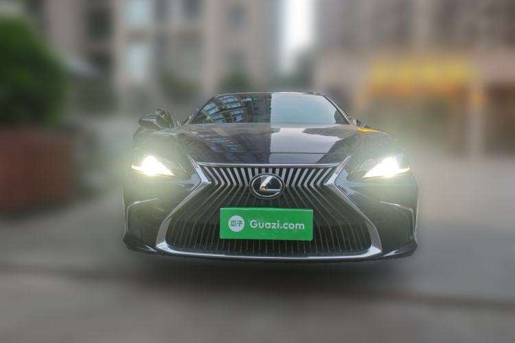 Used Lexus ES 2020 200 Excellence Edition Front