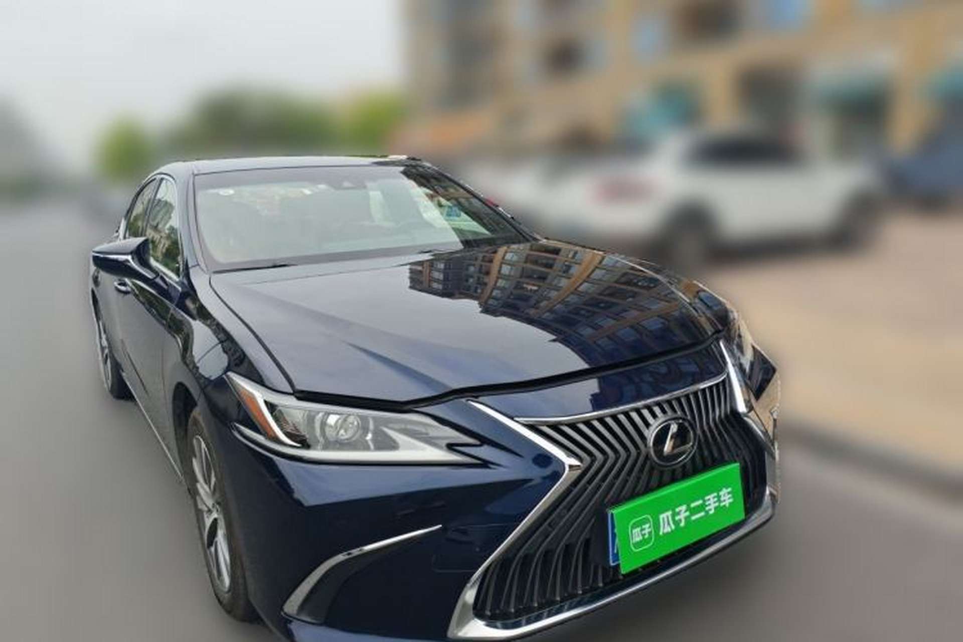 Used Lexus ES 2020 200 Excellence Edition Front Right 45 Deg
