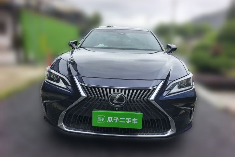 Used Lexus ES 2020 260 Excellence Edition Front