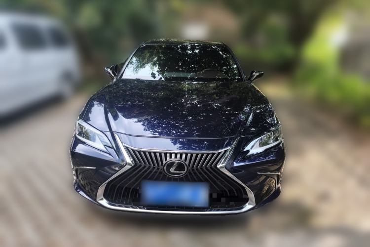 Used Lexus ES 2020 200 Luxury Edition Front