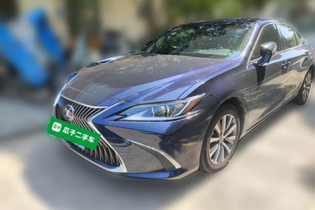 Used Lexus ES 2020 300h Premier Edition