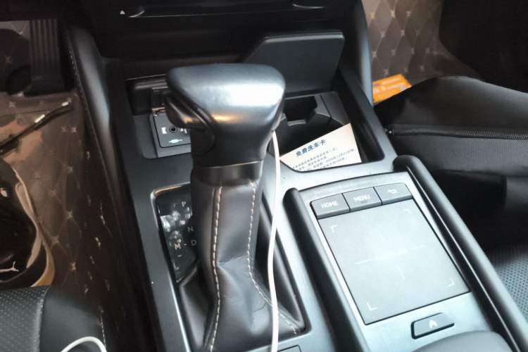 Used Lexus ES 2020 200 Excellence Edition Gear Lever
