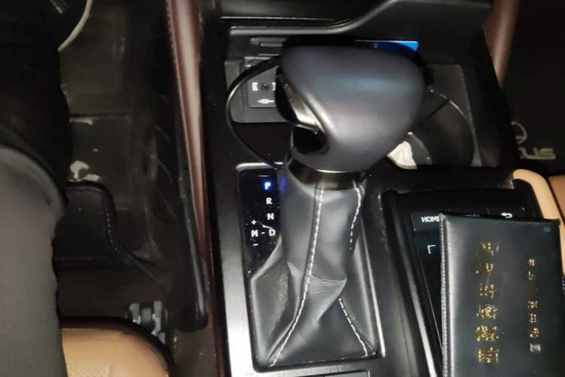 Used Lexus ES 2020 200 Excellence Edition Gear Lever