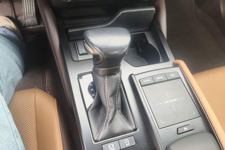 Used Lexus ES 2020 200 Excellence Edition Gear Lever