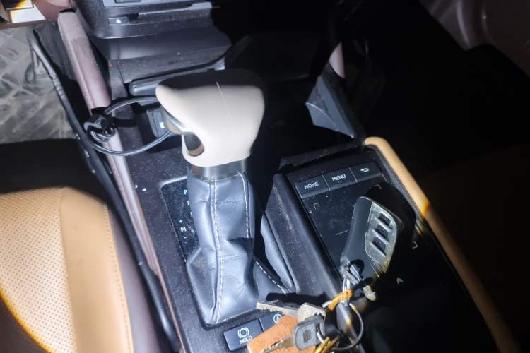 Used Lexus ES 2020 200 Excellence Edition Gear Lever