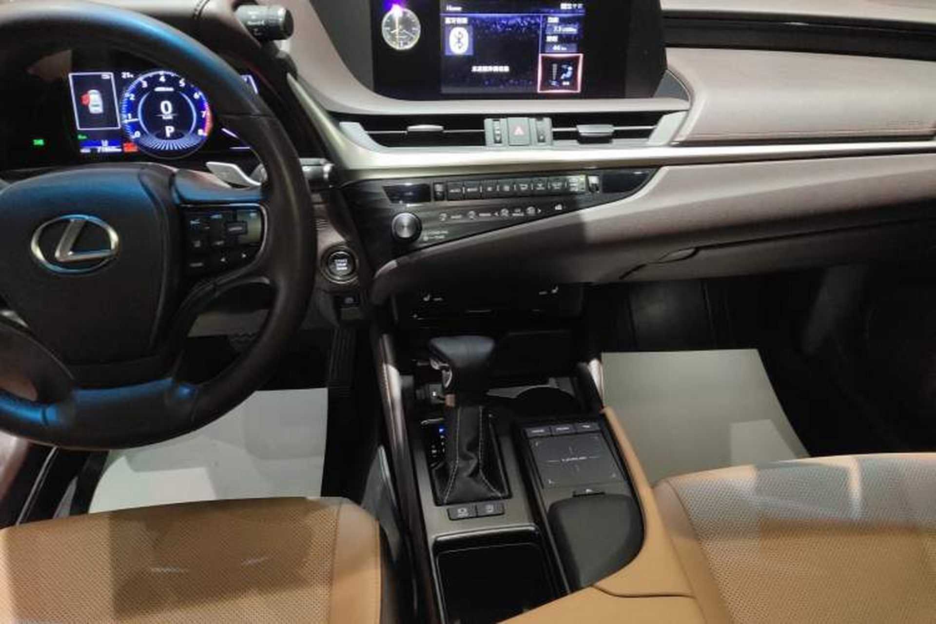 Used Lexus ES 2020 200 Excellence Edition Gear Lever