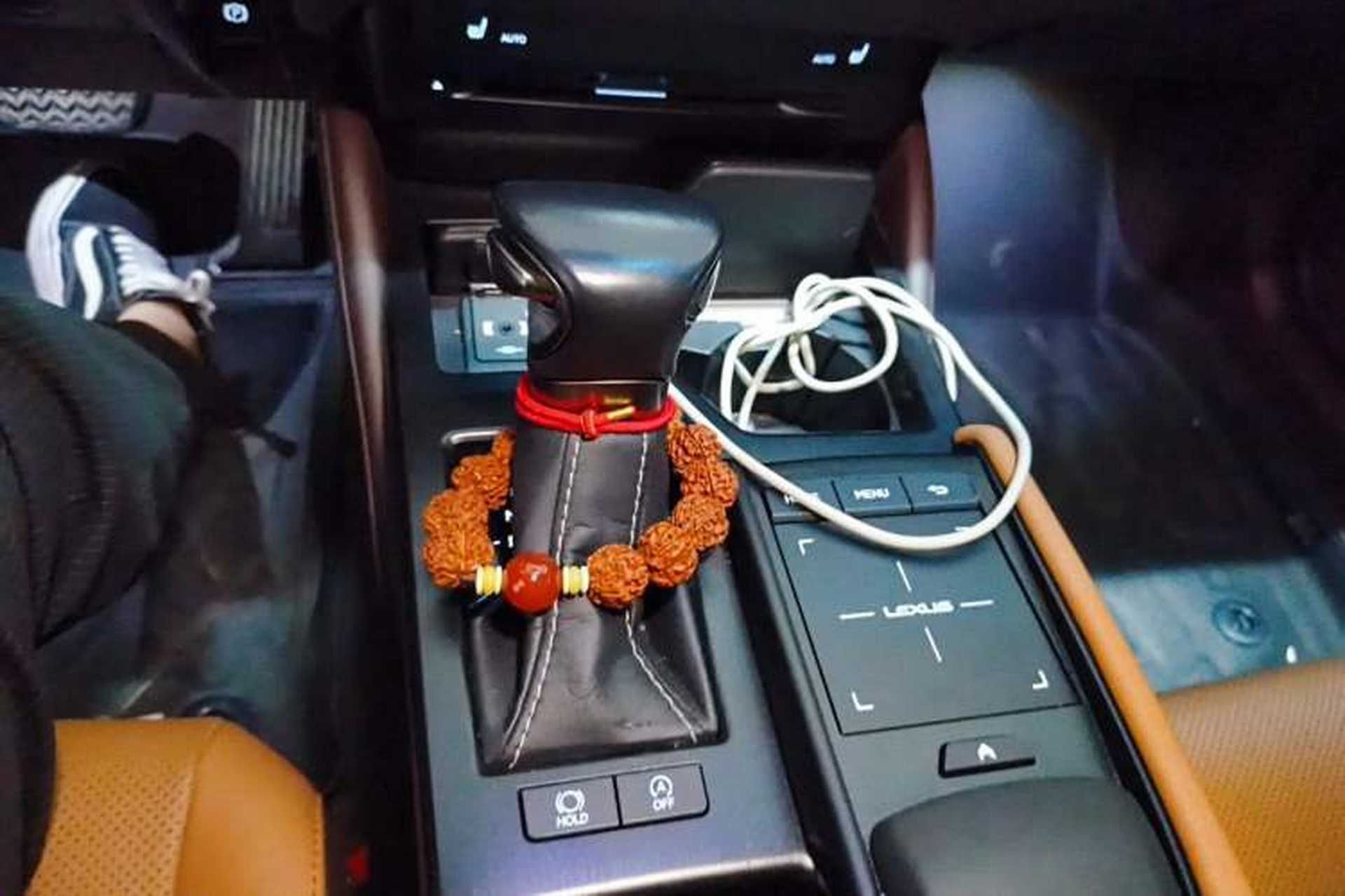 Used Lexus ES 2020 200 Excellence Edition Gear Lever