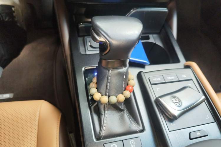Used Lexus ES 2020 200 Luxury Edition Gear Lever