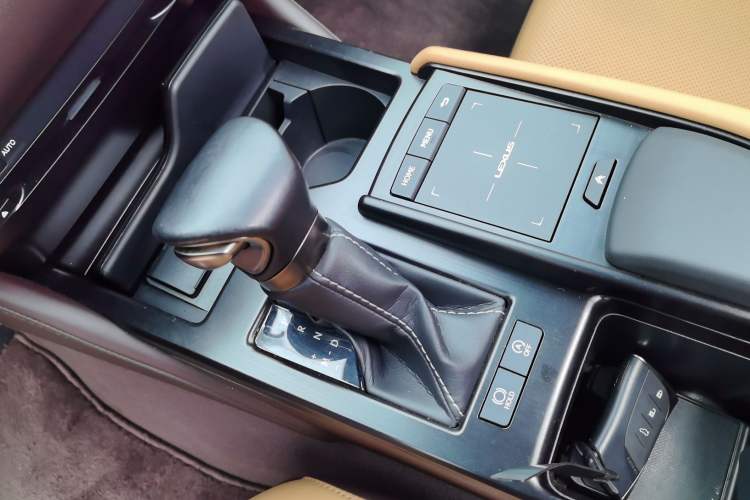 Used Lexus ES 2020 200 Excellence Edition Gear Lever
