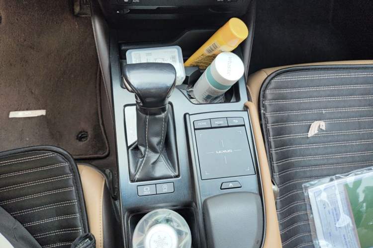 Used Lexus ES 2020 200 Excellence Edition Gear Lever