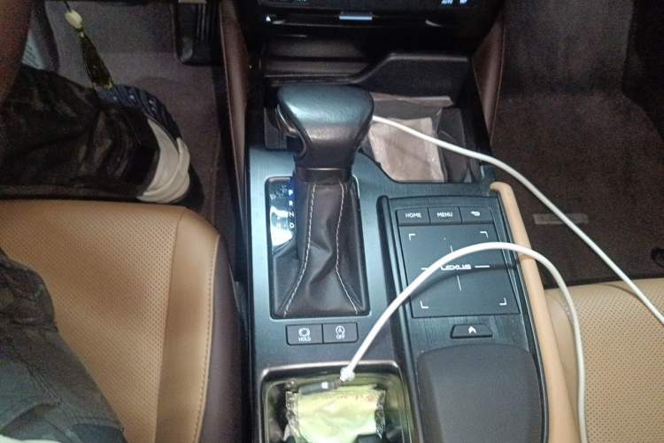 Used Lexus ES 2020 200 Excellence Edition Gear Lever