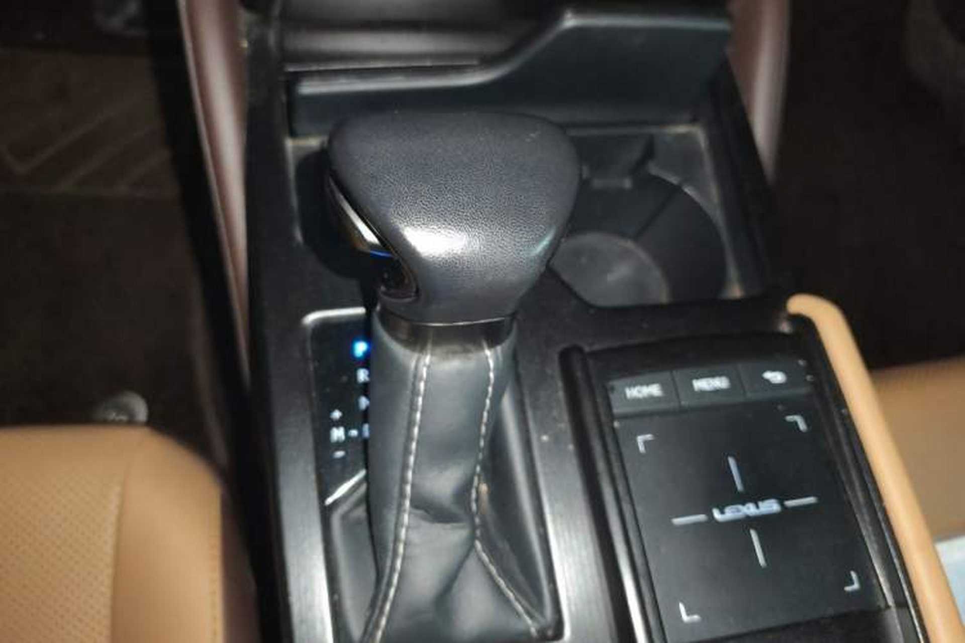 Used Lexus ES 2020 200 Excellence Edition Gear Lever