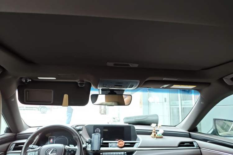 Used Lexus ES 2020 200 Excellence Edition Headliner