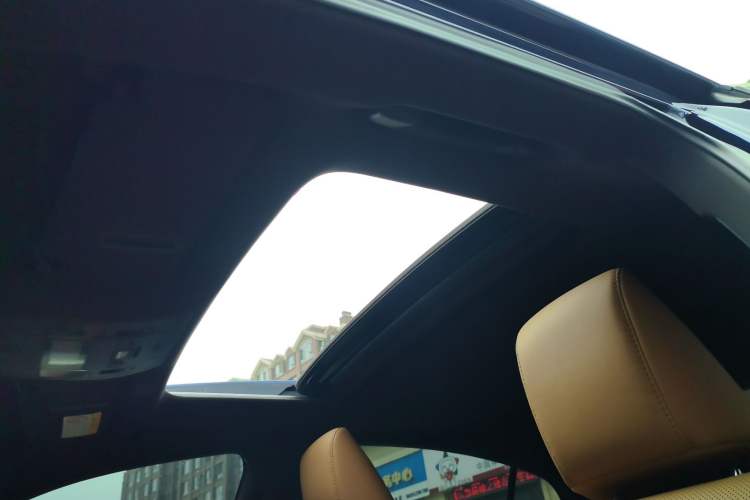 Used Lexus ES 2020 200 Excellence Edition Headliner