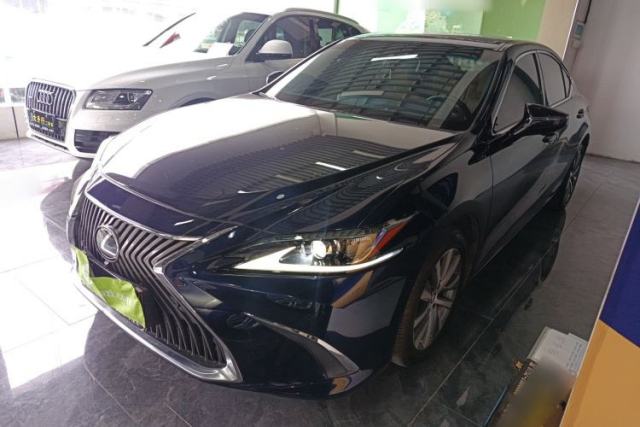 Used Lexus ES 2020 260 Excellence Edition