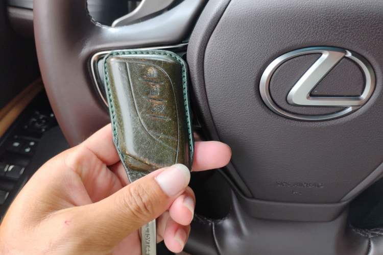 Used Lexus ES 2020 200 Excellence Edition Interior 1