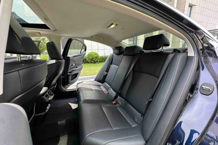 Used Lexus ES 2020 200 Excellence Edition Interior 5