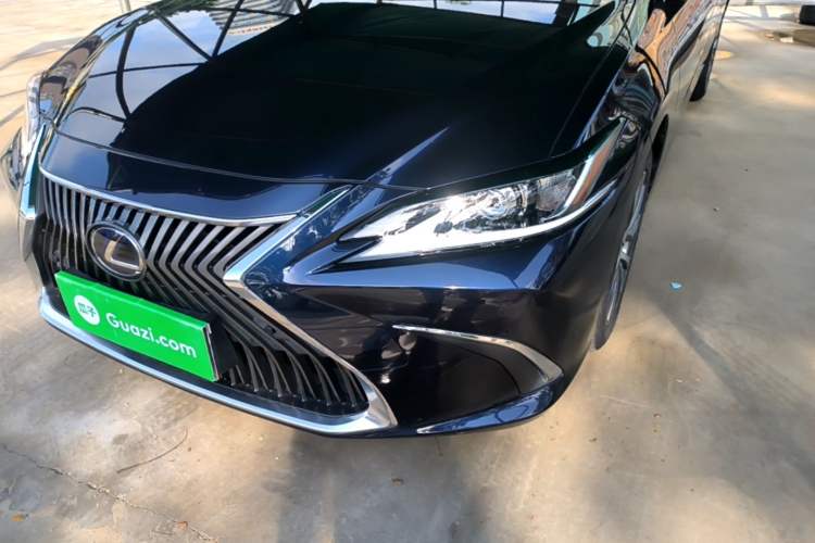 Used Lexus ES 2020 300h Premier Edition Left Front Headlight