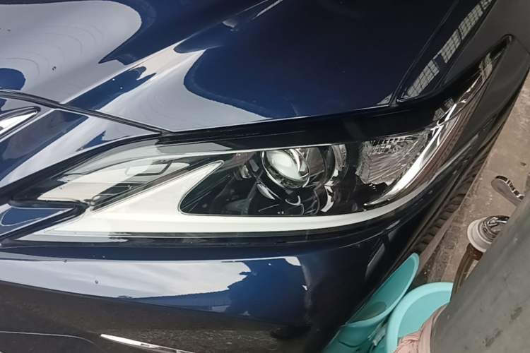 Used Lexus ES 2020 300h Premier Edition Left Front Headlight