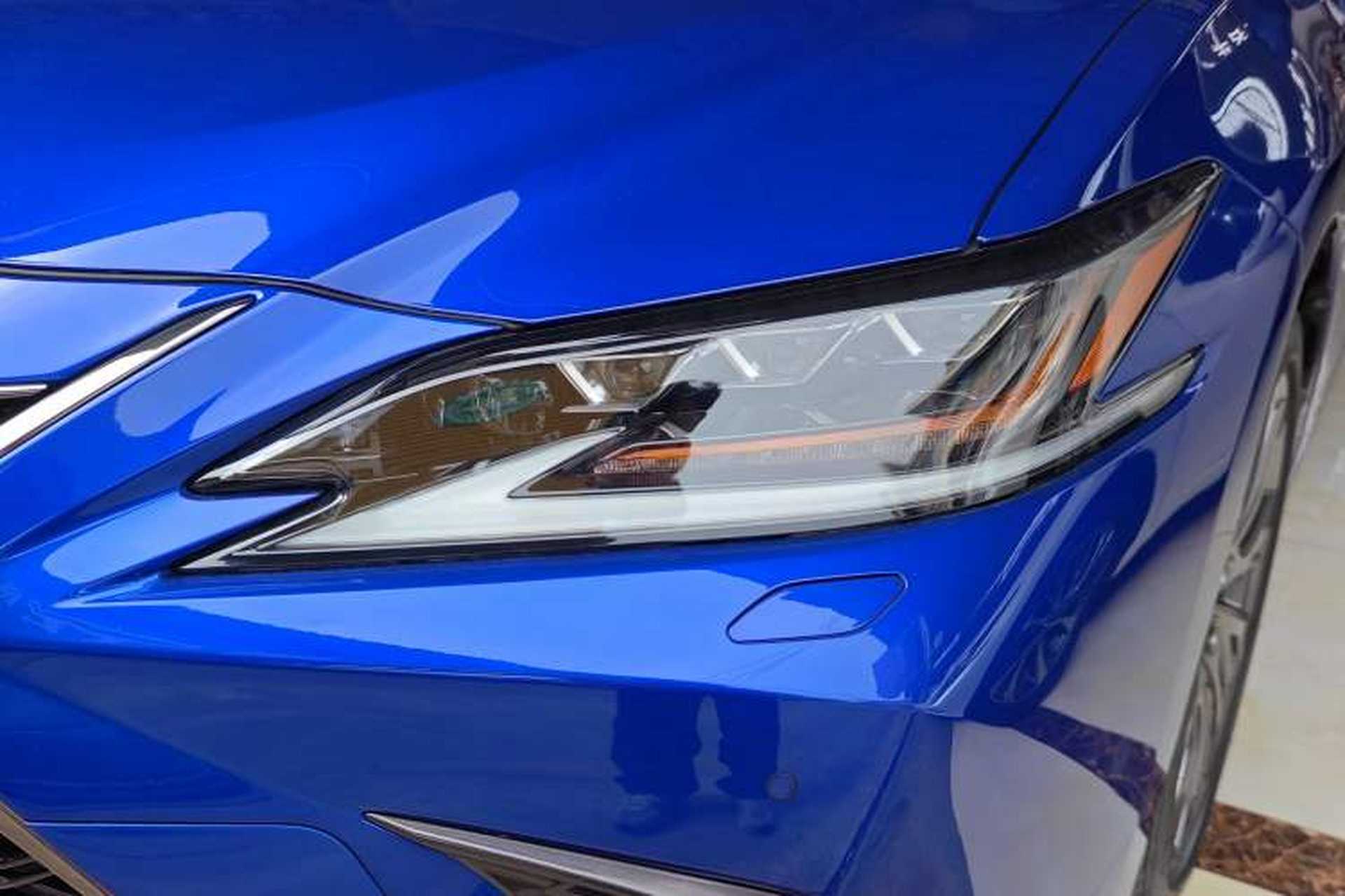 Used Lexus ES 2020 260 F SPORT Left Front Headlight