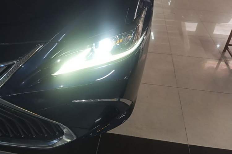 Used Lexus ES 2020 260 Excellence Edition Left Front Headlight