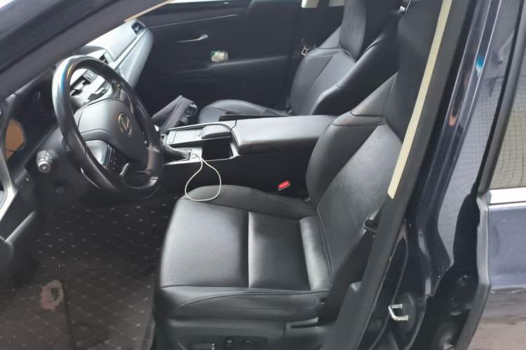 Used Lexus ES 2020 200 Excellence Edition Left Front Seat