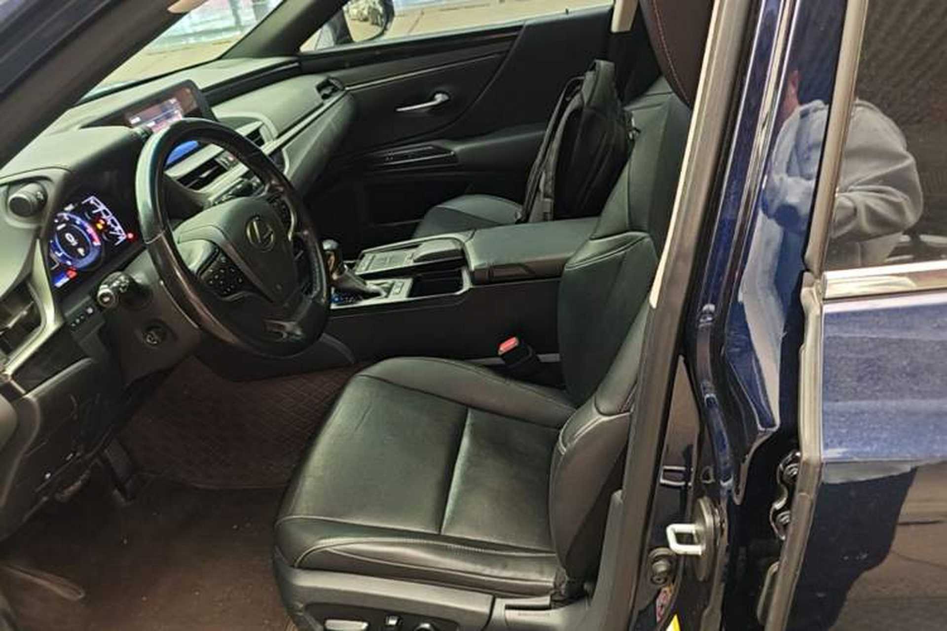 Used Lexus ES 2020 200 Excellence Edition Left Front Seat