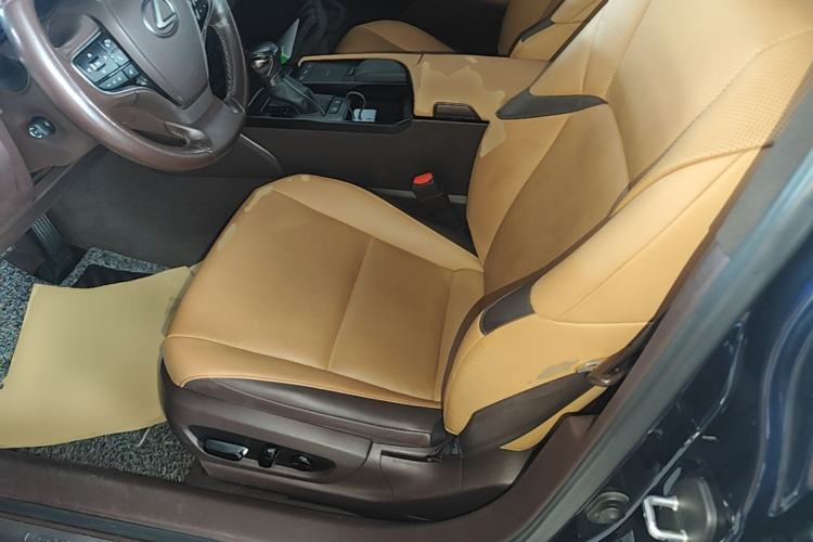 Used Lexus ES 2020 200 Excellence Edition Left Front Seat