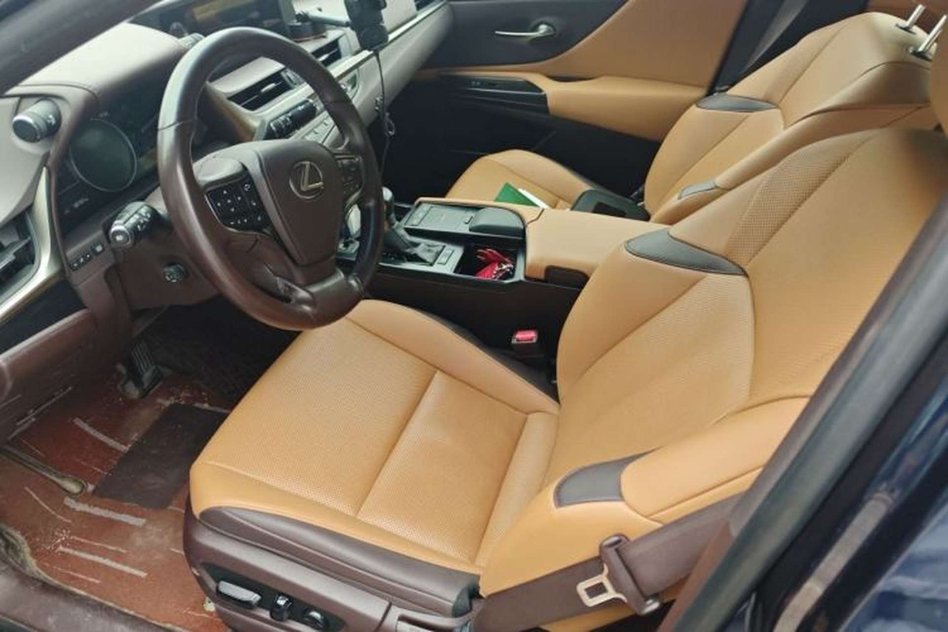 Used Lexus ES 2020 200 Excellence Edition Left Front Seat