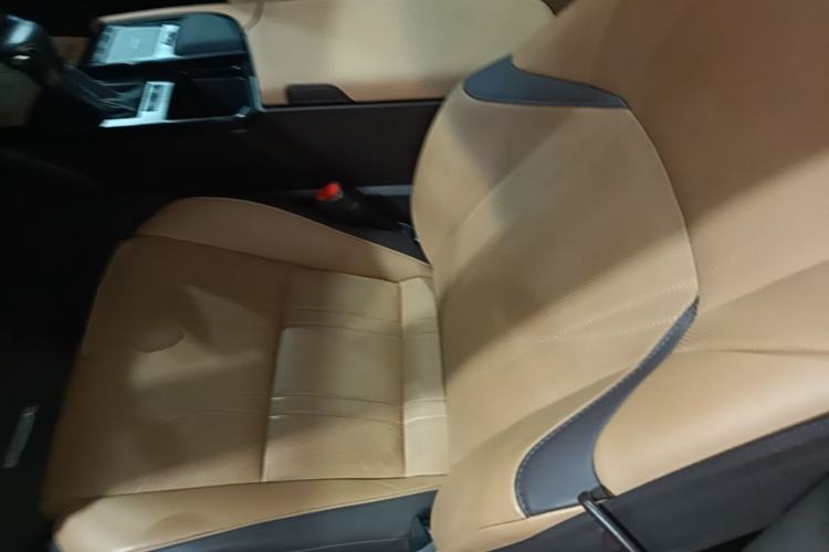 Used Lexus ES 2020 300h Premium Edition Left Front Seat