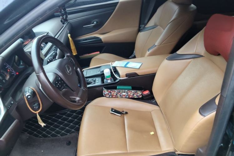 Used Lexus ES 2020 200 Excellence Edition Left Front Seat