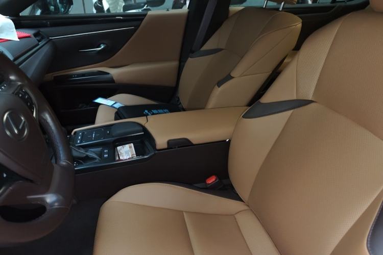 Used Lexus ES 2020 200 Excellence Edition Left Front Seat