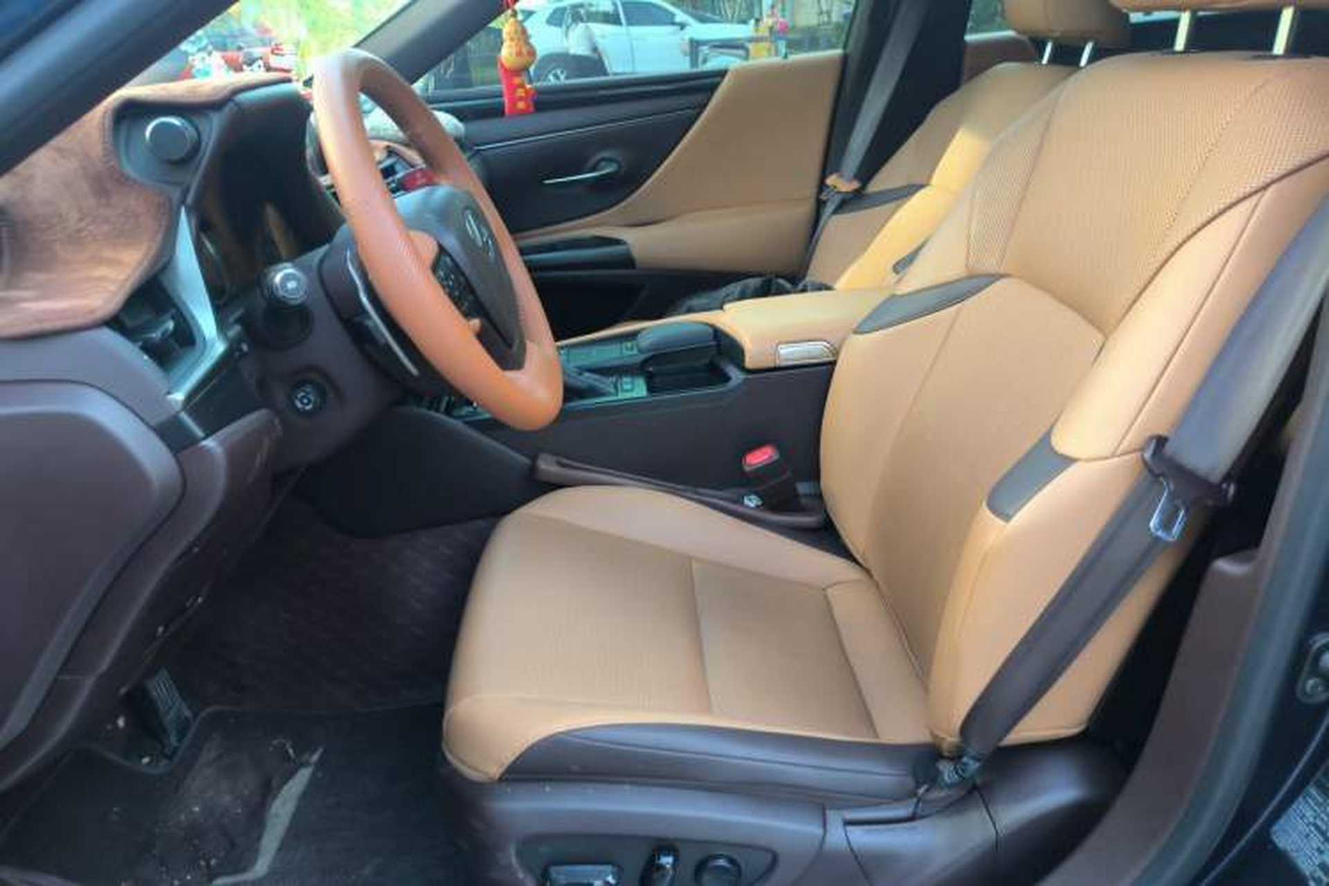 Used Lexus ES 2020 200 Excellence Edition Left Front Seat