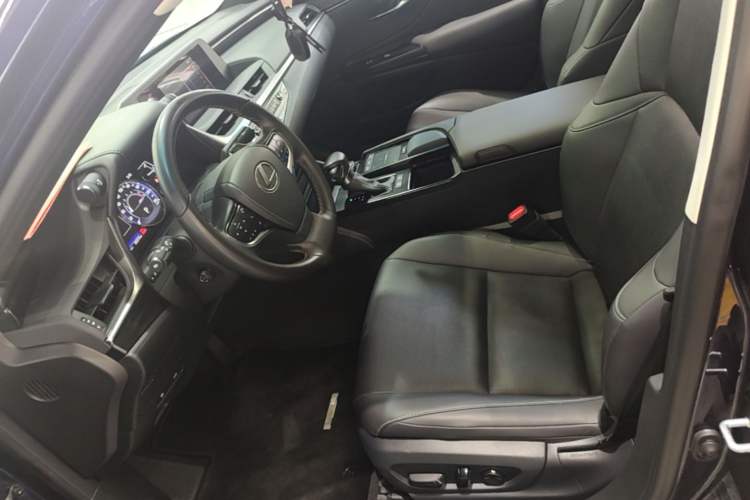 Used Lexus ES 2020 200 Excellence Edition Left Front Seat