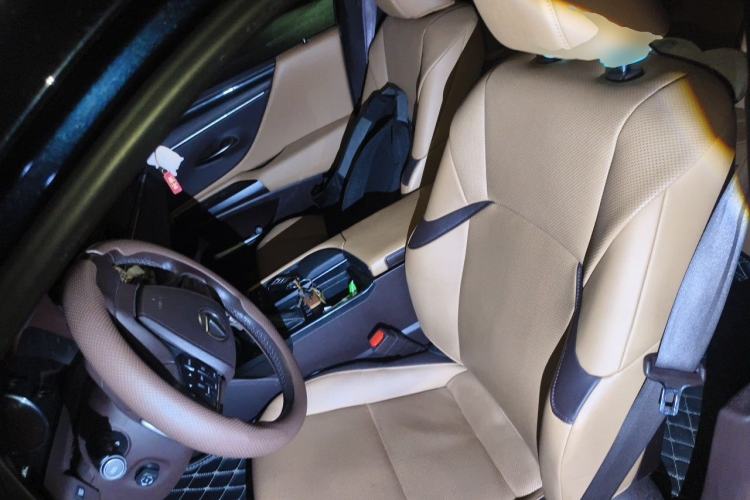 Used Lexus ES 2020 200 Excellence Edition Left Front Seat