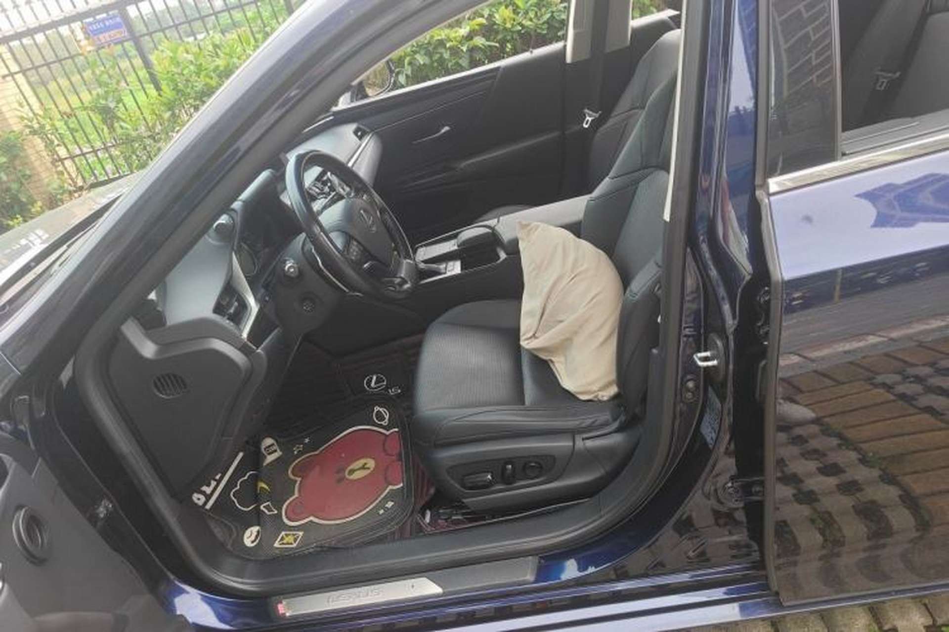 Used Lexus ES 2020 200 Excellence Edition Left Front Seat