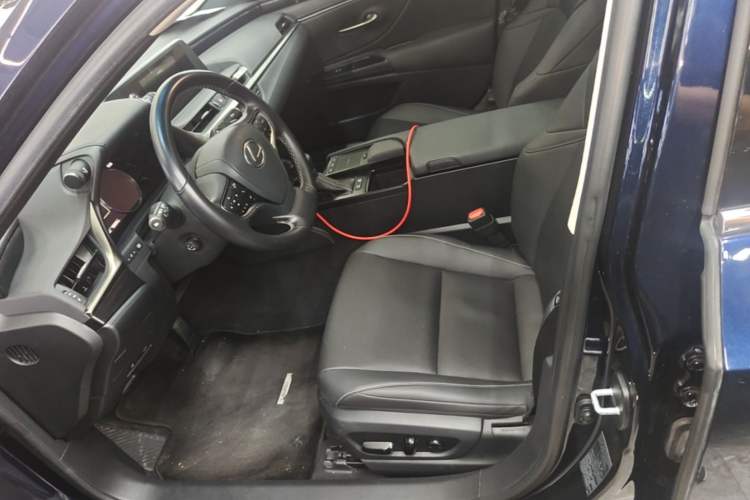 Used Lexus ES 2020 300h Premier Edition Left Front Seat