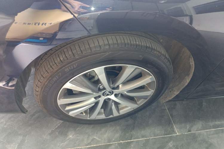 Used Lexus ES 2020 260 Excellence Edition Left Front Wheel Hub