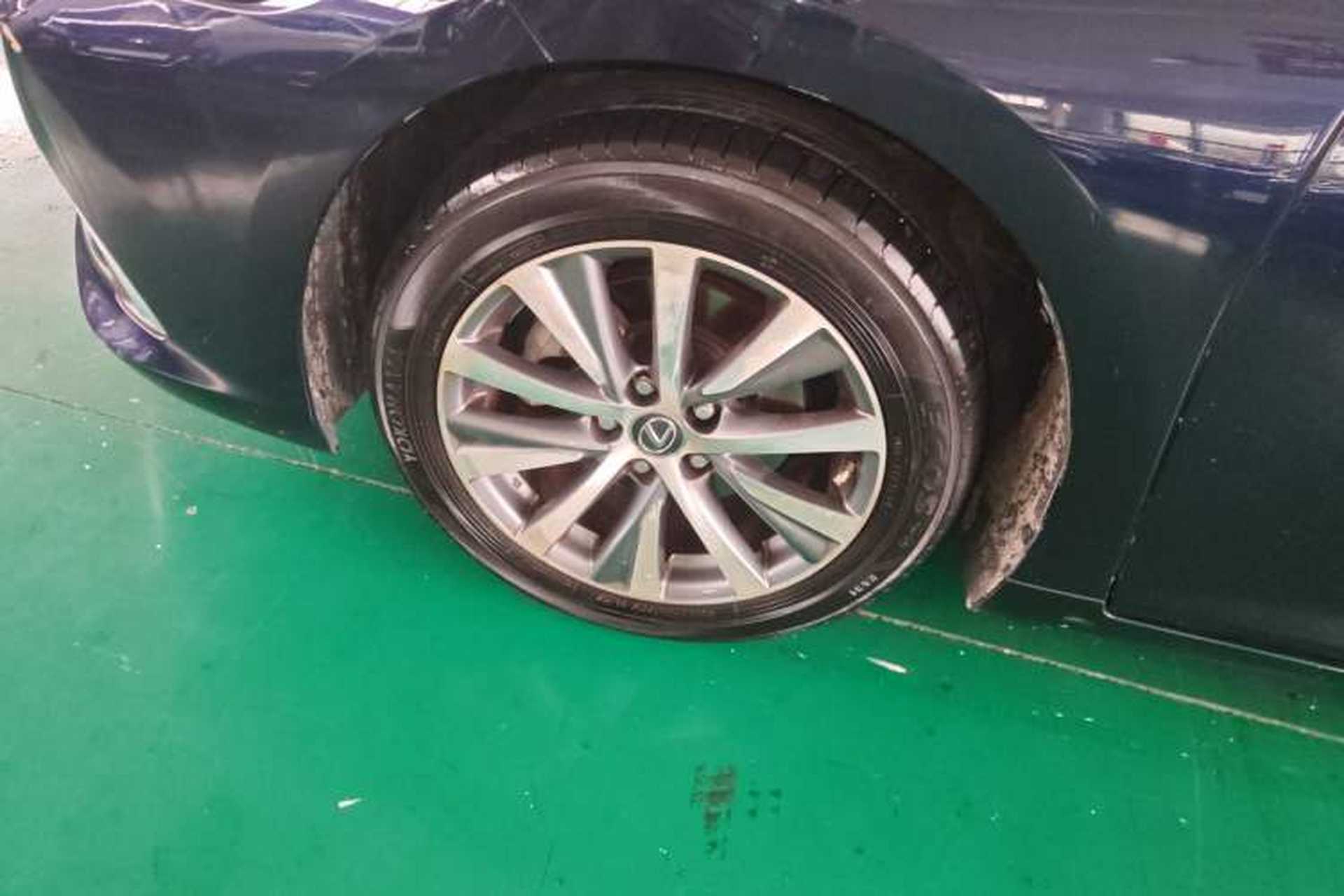 Used Lexus ES 2020 200 Excellence Edition Left Front Wheel Hub