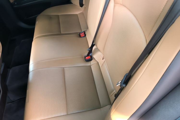 Used Lexus ES 2020 300h Premier Edition Left Rear Seat