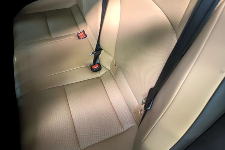 Used Lexus ES 2020 300h Premier Edition Left Rear Seat