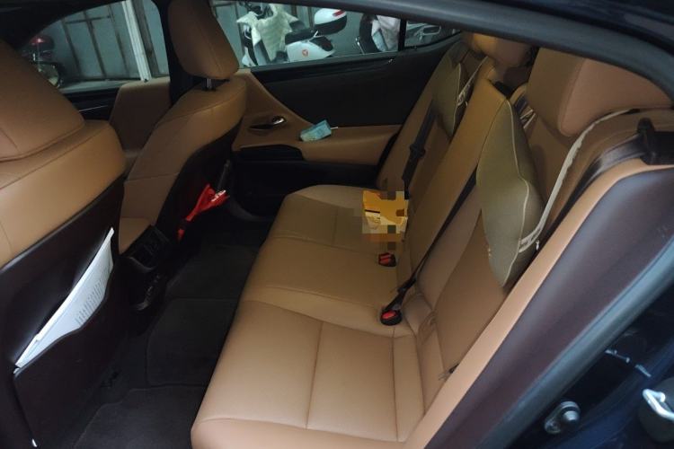 Used Lexus ES 2020 200 Excellence Edition Left Rear Seat