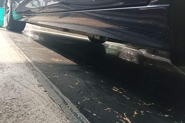 Used Lexus ES 2020 300h Premier Edition Left Side Sill