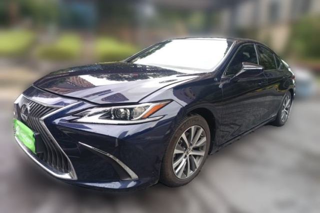 Used Lexus ES 2020 300h Premier Edition