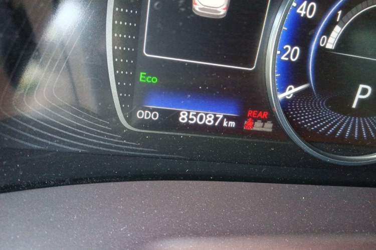 Used Lexus ES 2020 200 Excellence Edition Odometer Close Up