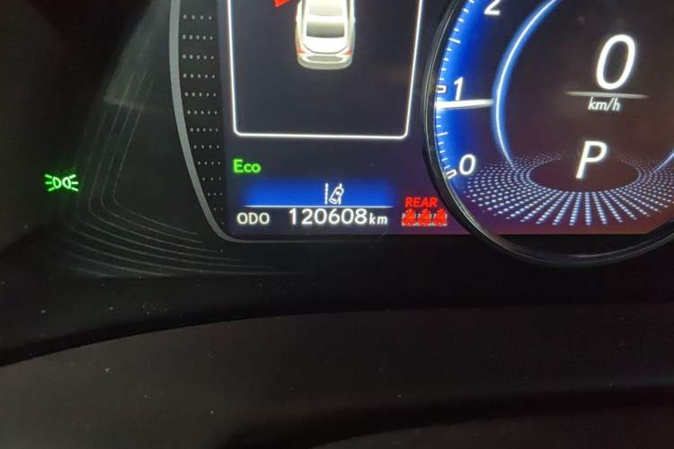 Used Lexus ES 2020 200 Excellence Edition Odometer Close Up