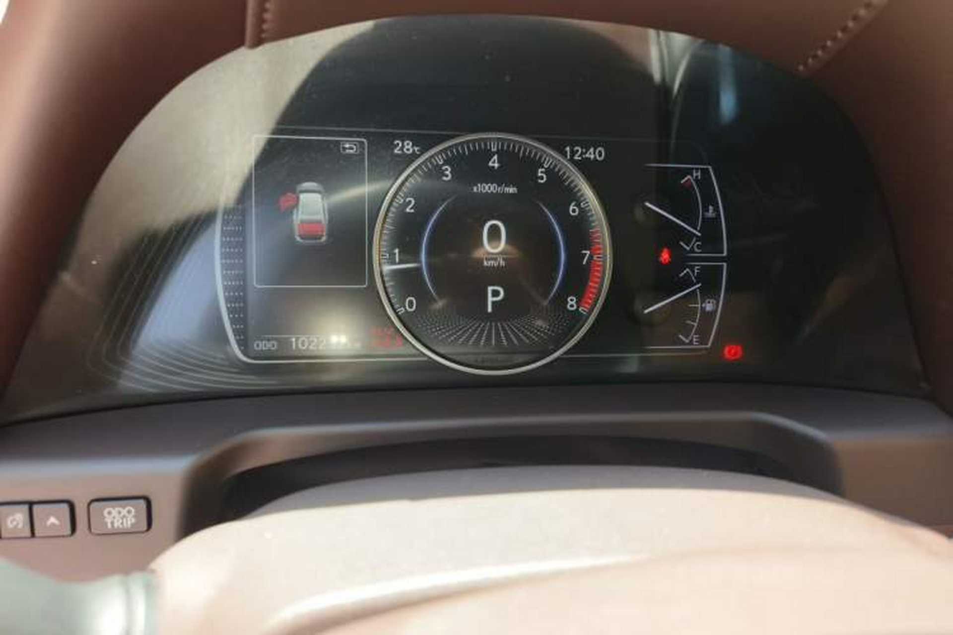 Used Lexus ES 2020 200 Excellence Edition Odometer Close Up