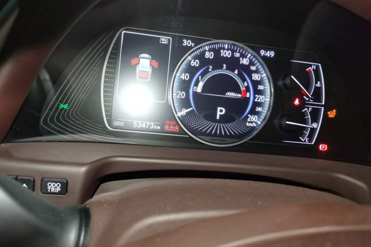 Used Lexus ES 2020 200 Excellence Edition Odometer Close Up