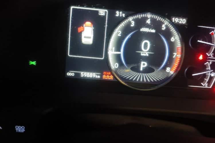Used Lexus ES 2020 200 Excellence Edition Odometer Close Up